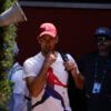 Novak Djokovič dostal fľašou po hlave od fanúšika, na druhý deň už nosil v Ríme ...