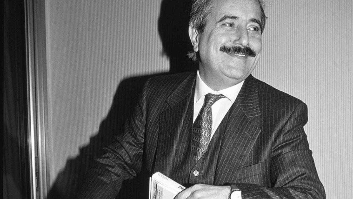 Giovanni Falcone sa stal symbolom boja proti mafii, po jeho zavraždení pohár trpezlivosti pretiekol
