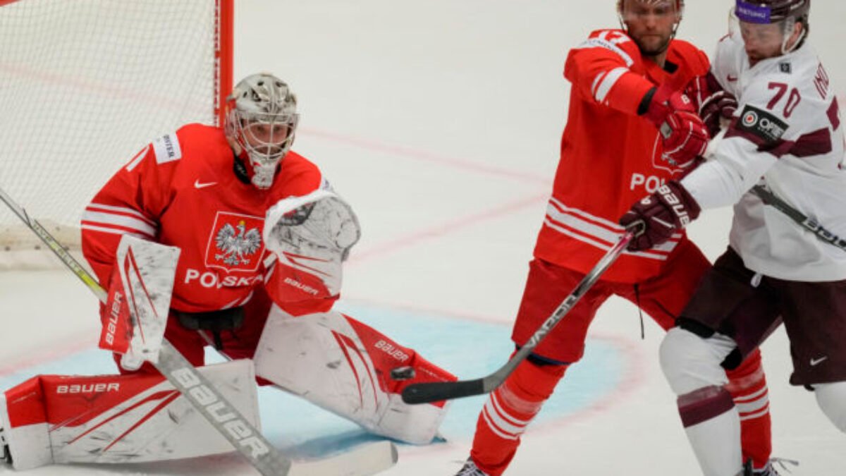 Tréner Kaláber by mal zostať na poľskej striedačke aj v prípade vypadnutia, myslí si legendárny Czerkawski