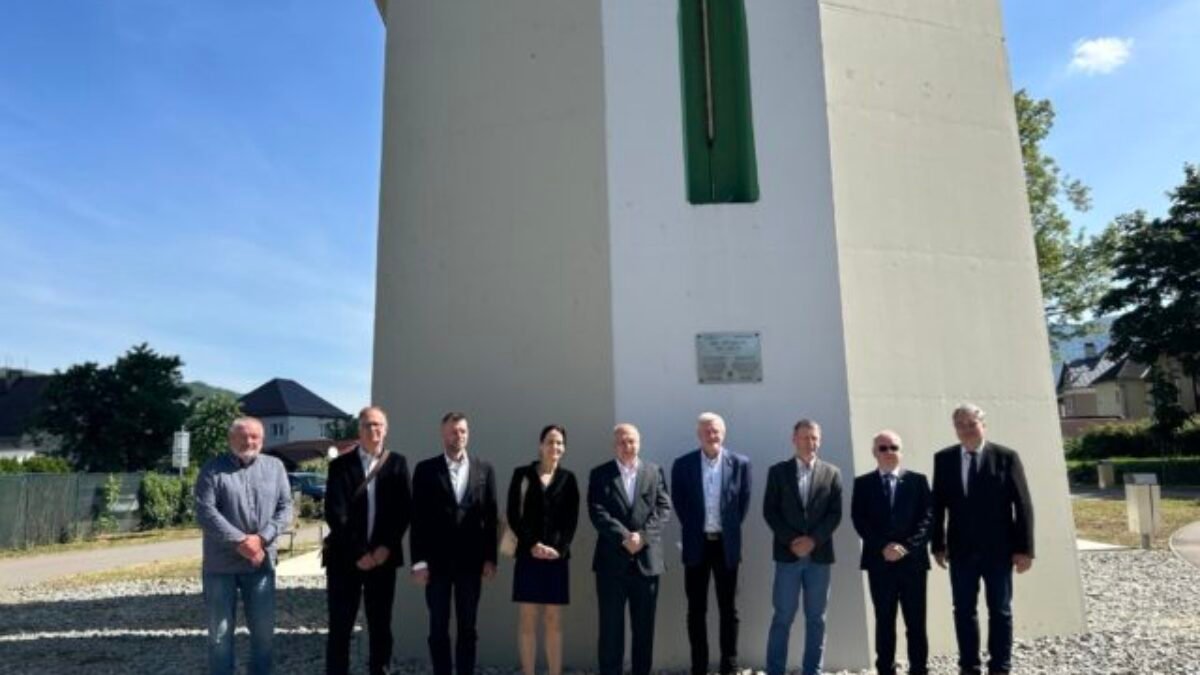 Odhalením pamätnej tabule sme si pripomenuli autora mestskej estakády v Považskej Bystrici