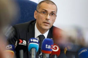 Bývalý policajt NAKA čelí obvineniu zo sabotáže, vymyslel si podozrenia na Žilin...