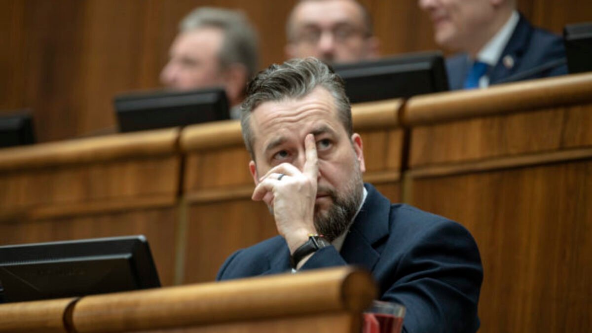 Blaha: V slovenskej verejnosti cítiť odpor voči rozhodnutiam európskych inštitúcií a neoliberálnych elít (video)