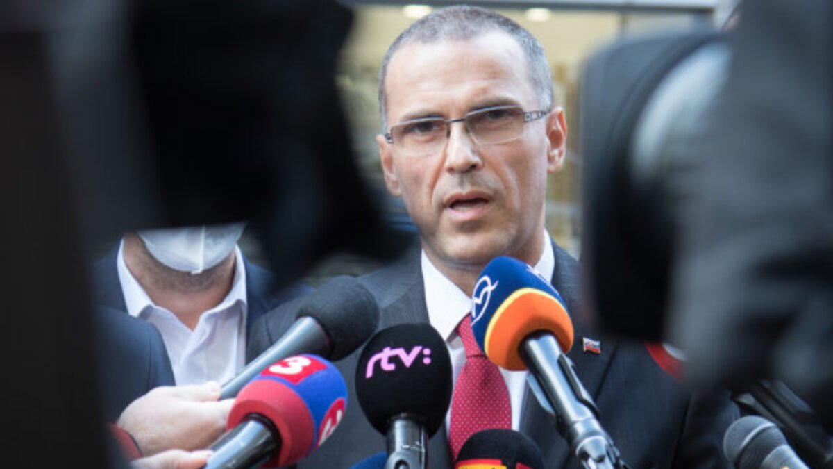 Prokurátorom zrejme vznikne nárok na predčasné odchodné a výsluhový dôchodok, podľa Naďa je to odmena pre Žilinku (video)