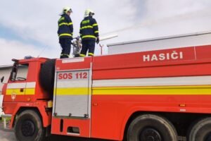 Dieťa spadlo do Dobšinského potoka, nepodarilo sa ho zachrániť
