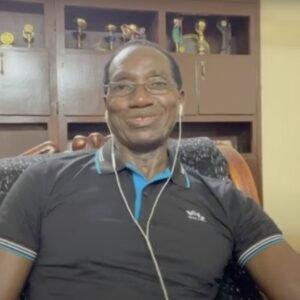 Ibi Maiga pozdravuje z Afriky a chce vám povedať, komu by dal svoj hlas vo voľbá...