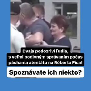 Poznáte ich niekto? Pred atentátom pristúpil k zátarasam veľky chlap s čudne sa ...