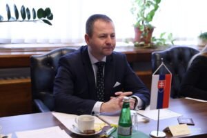 Marián Kéry: PROGRESÍVCI SPOLU SO SASKOU NEKOPÚ ZA SLOVENSKO A ANI O TOM NETUŠIA