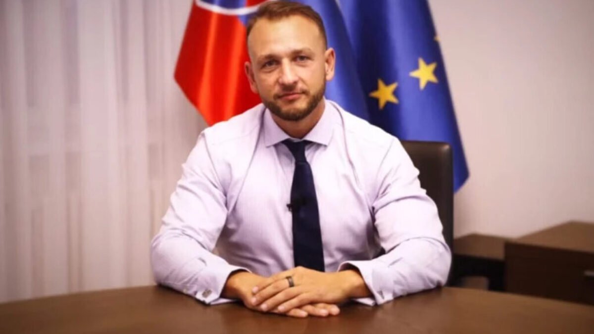 Priatelia síce sa mení predseda, nemení sa poslanie: pracovať pre ľudí