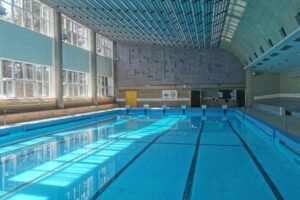 Mesto Zvolen získalo súhlas na predĺženie prevádzky starého plaveckého bazéna a ...