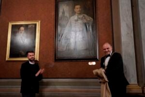 V Historickej radnici v Košiciach pribudol portrét zavraždeného mešťanostu Lászl...