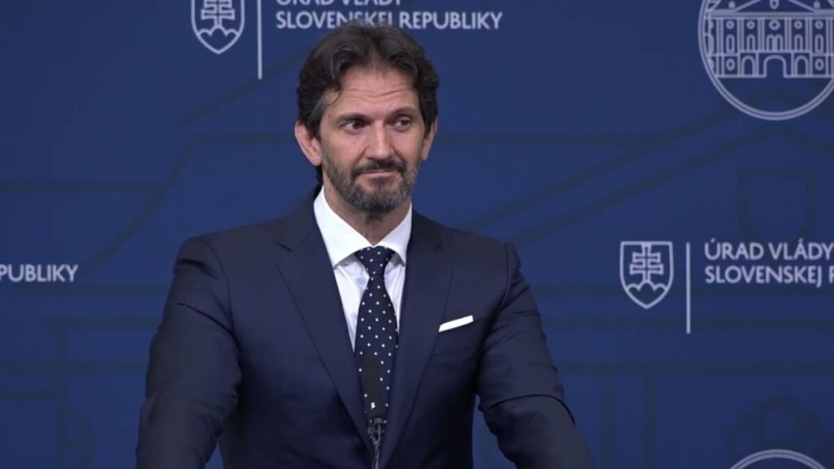 R. Kaliňák: V slovníku na konanie Naďa iné slovo ako vlastizradca nenájdete
