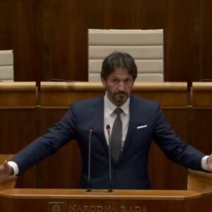 R. KALIŇÁK: MODERÁTOR MARKÍZY LEN ŽNE PLODY VLASTNEJ PRÁCE