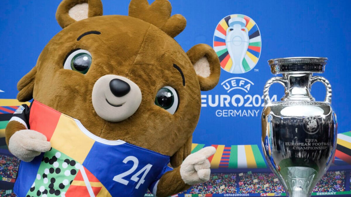 Kto má najväčšiu šancu získať titul európskeho futbalového šampióna? Slováci sú tretí od konca, vyrátal počítač