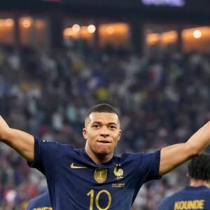 Koruna kráľa strelcov pre Kana, Ronalda či Mbappého? V závetrí číhajú aj Lukaku ...