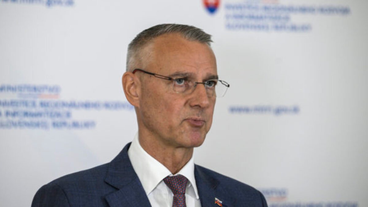 Minister investícií Raši reaguje na vyhlásenie poslanca Hargaša a apeluje, aby nezavádzal