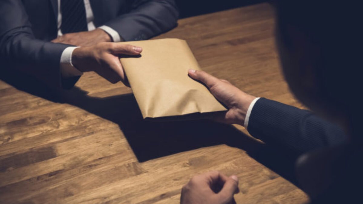 Slováci majú plné zuby nespravodlivosti, korupciu by dnes oznámil rekordný počet ľudí