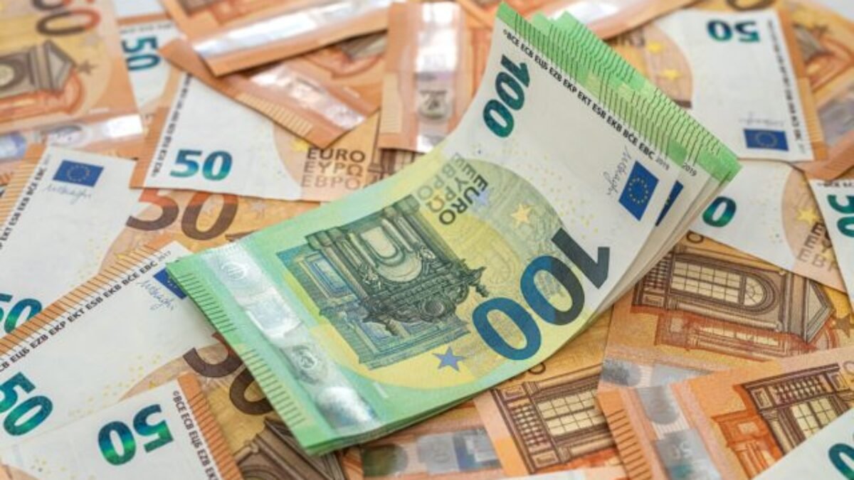 Bratislavský samosprávny kraj minulý rok hospodáril s rozpočtom 311 miliónov eur, najviac peňazí smerovalo na vzdelávanie