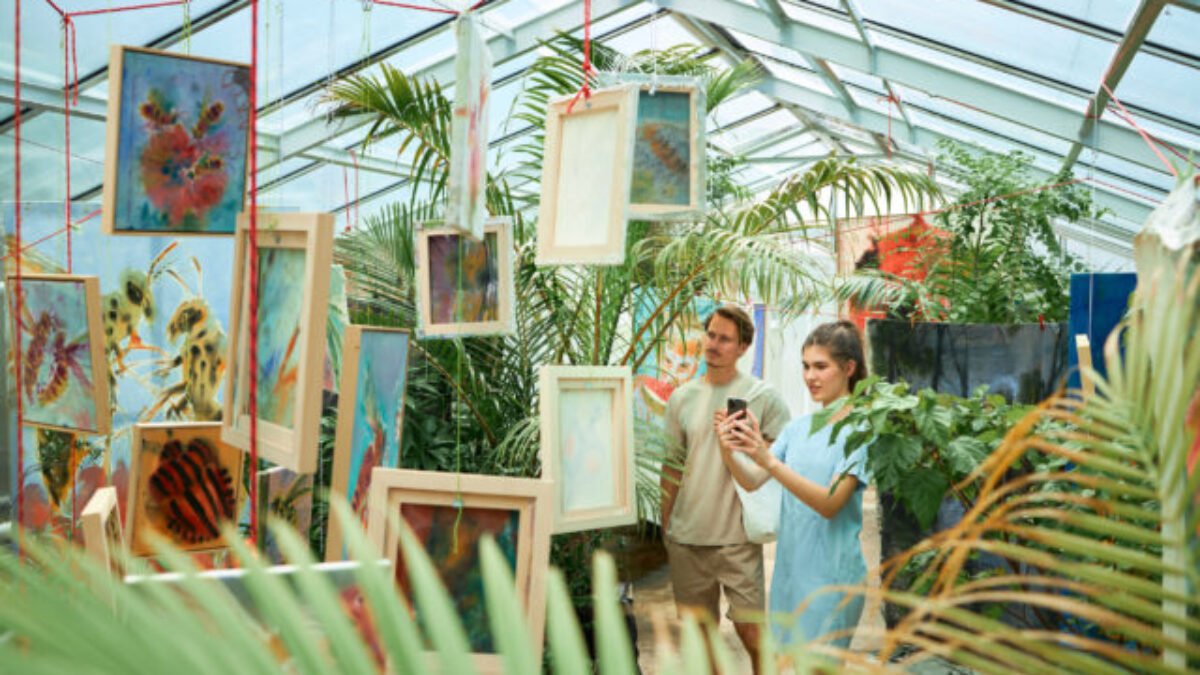 Botanickú záhradu UPJŠ v Košiciach čaká kultúrne leto. Na aké výstavy a vystúpenia sa môžete tešiť?