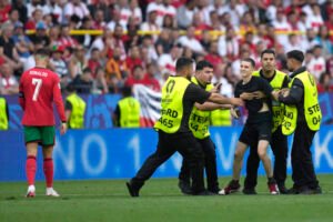 Portugalský futbalista Ramos neodohral zatiaľ ani minútu na ME vo futbale, pre i...