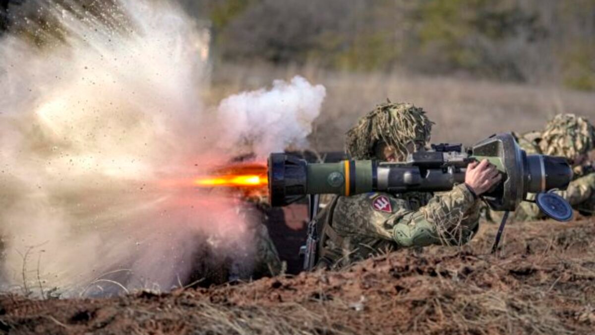 Ruský útok na Pokrovsk pripravil o život najmenej štyroch ľudí, rakety zničili aj jeden obytný dom
