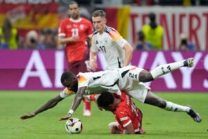 Nemcom sa na ME vo futbale zranil obranca Rüdiger, nad jeho štartom v osemfinále...