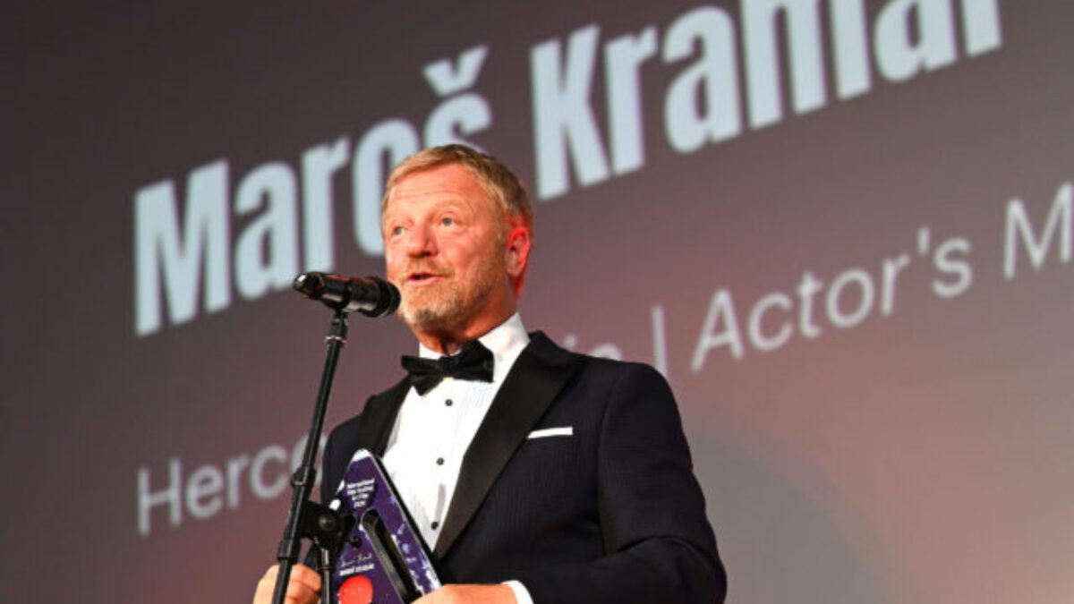 Ty si herec, nestaraj sa do politiky, ty hraj. Ale to nie je pravda, povedal Kramár na ceremoniáli festivalu Art Film (video+foto)