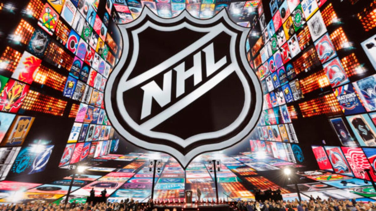 NHL zažila rekordný úvod trhu s voľnými hráčmi. Kluby minuli viac ako 1,1 miliardy dolárov