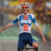 Úvodnú etapu Tour de France 2024 vyhral Francúz Romain Bardet, Mark Cavendish ma...