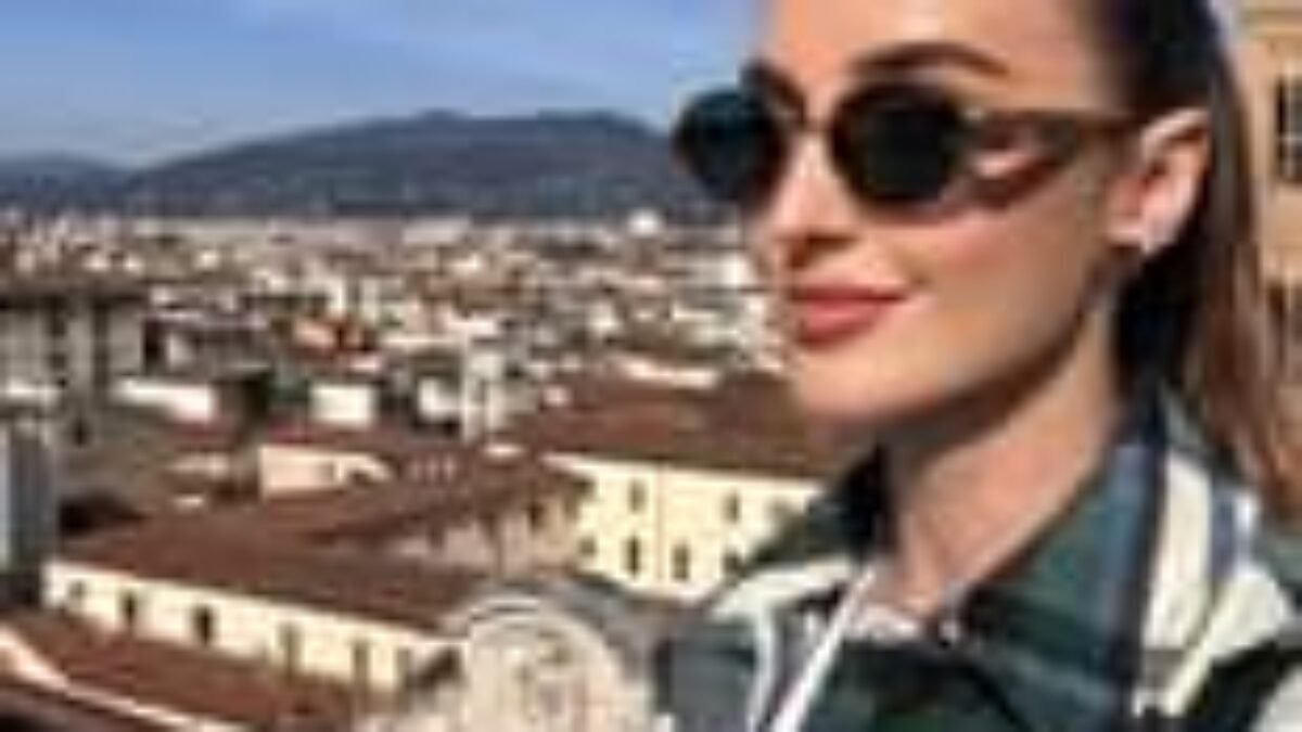 Monika Sofiya Soročinová: KRÁSNY DEŇ DETÍ Všetkým deťom Slovenska a sveta prajem žiť kvalitný život v bezpečnom svete, naplnenom mierom, šťastím, zdravím, láskou a radostným detským úsm…