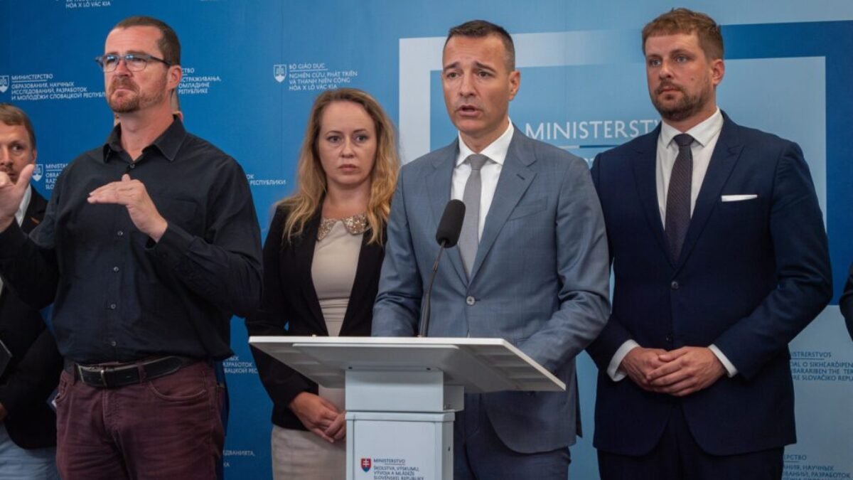 OPTIMALIZUJEME SIEŤ STREDNÝCH ŠKÔL

Mnohé zo stredných škôl majú v súčasnosti stanovené rozpočty iba na prežitie a aj preto nemajú prostriedky na modernizác…