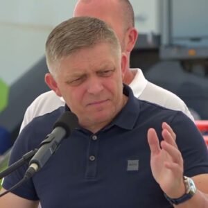 Tlačová konferencia predsedu vlády SR Roberta Fica a ministra Richarda Takáča: P...