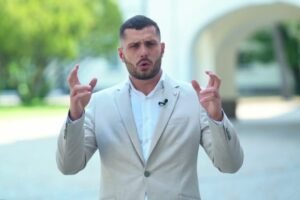 R. GLÜCK: VÁŽENÍ NOVINÁRI, MORALIZUJTE KOĽKO CHCETE, ALE TOTO NIE JE EXTRÉM, ALE...