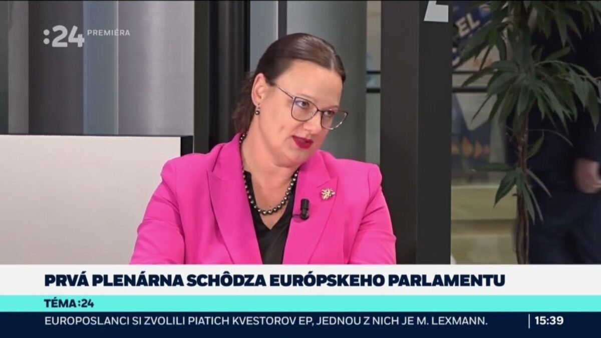K. R. NEVEĎALOVÁ: ROZVOJ POĽNOHOSPODÁRSTVA A REGIÓNOV