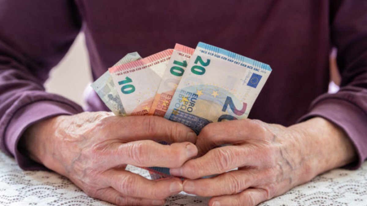 Polícia opäť upozorňuje na podvodné telefonáty, seniorka prišla o viac než pätnásťtisíc eur