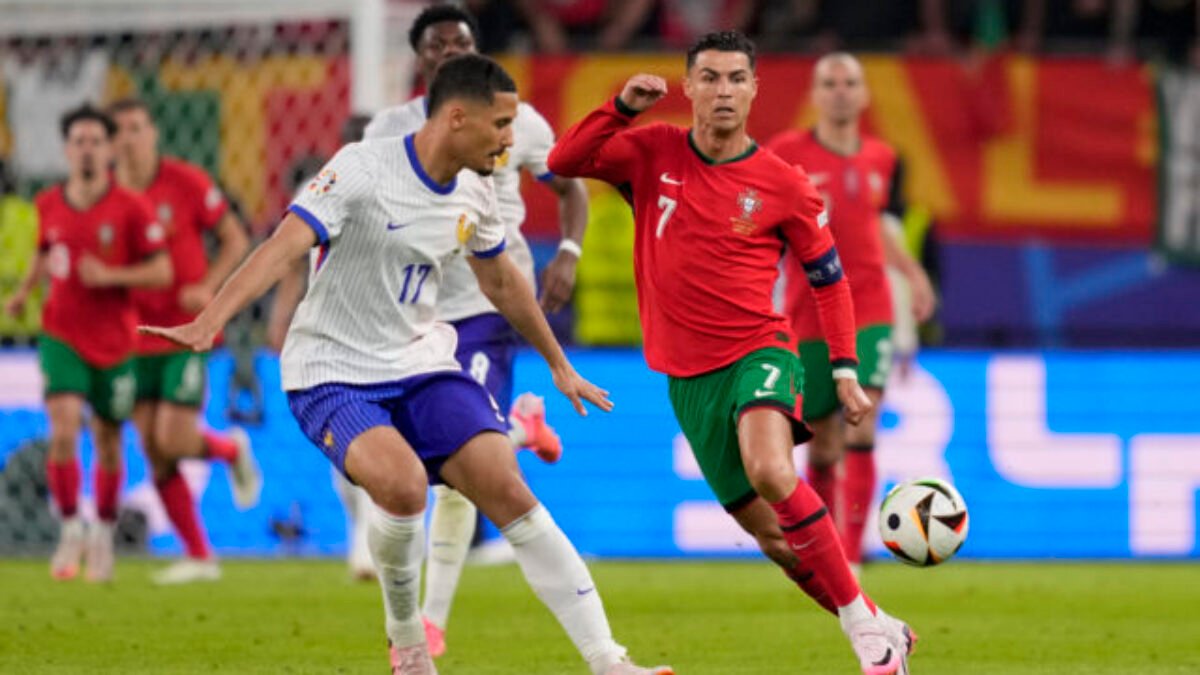 Francúzi na ME vo futbale prelomili kliatbu penaltových rozstrelov a ukončili reprezentačnú kariéru Pepemu a možno aj Ronaldovi