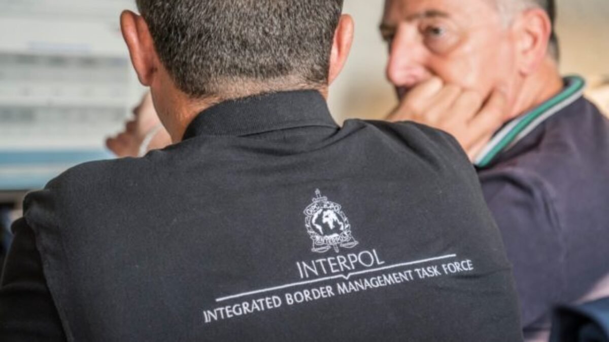 Češka odsúdená za prípravu vraždy manžela podala dovolanie, žena je hľadaná v databáze Interpolu