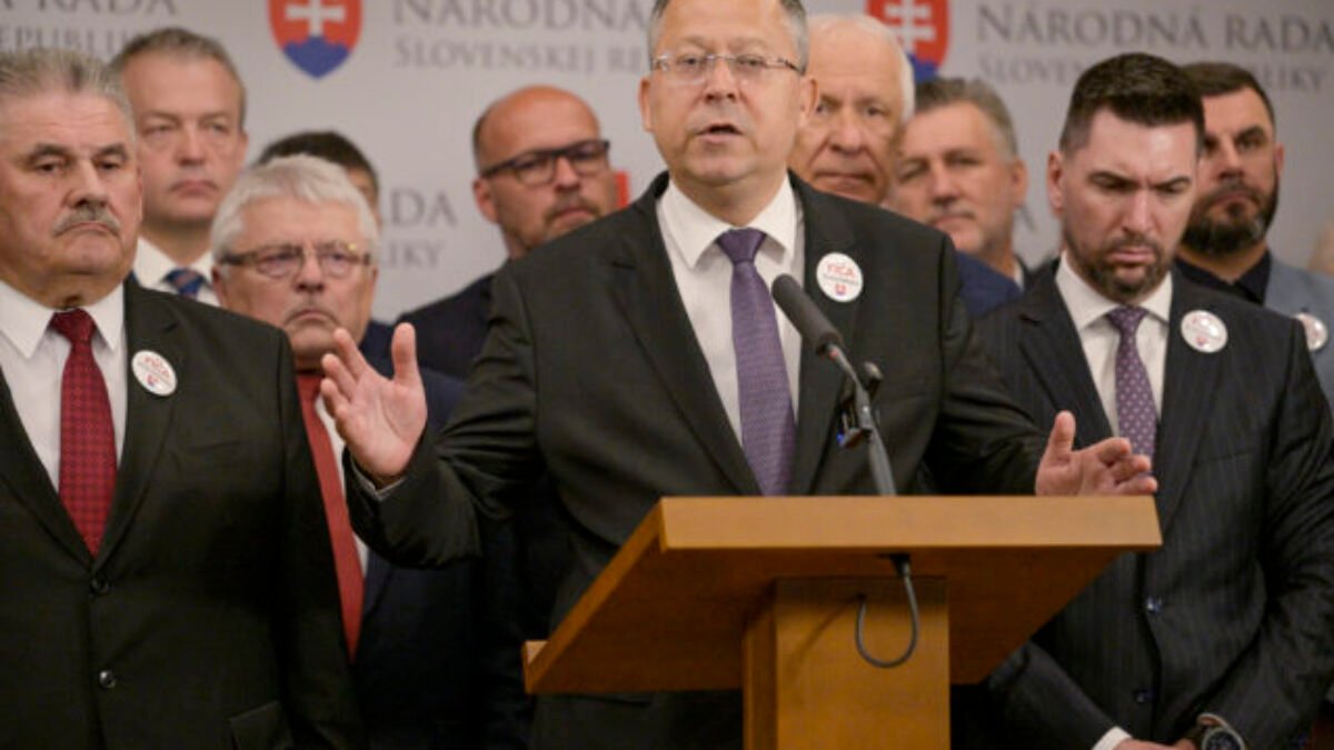 Kamenický má pre odborárov z KOZ jasný odkaz, ministerstvo financií stojí pred nutnosťou bezprecedentnej konsolidácie