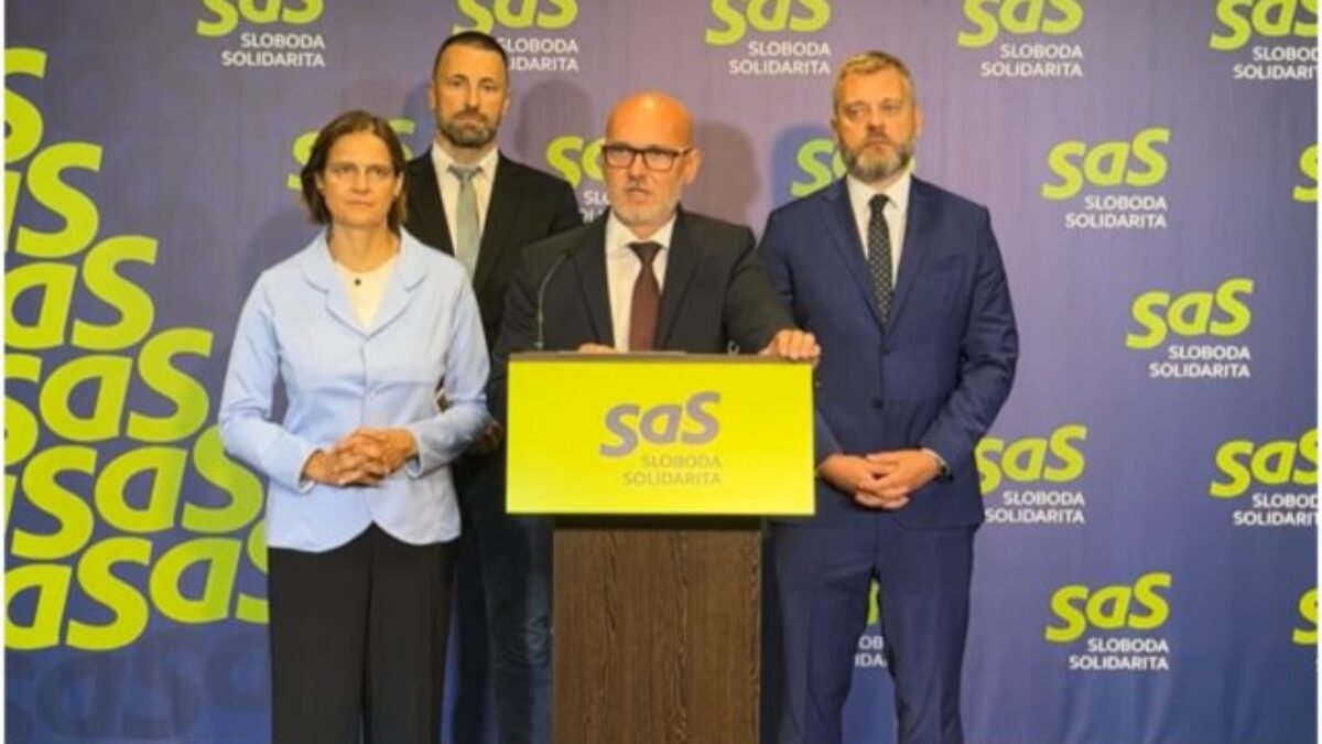 Koalícia nie je ochotná diskutovať o atentáte na Fica, podľa SaS by mal minister vnútra vyvodiť politickú zodpovednosť (video)