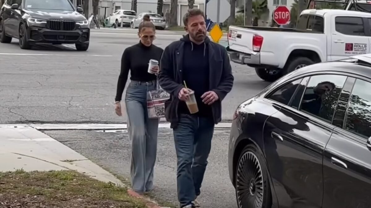 Médiá uvádzajú, že šance na záchranu manželstva Jennifer Lopez a Bena Afflecka sú „NULOVÉ“. Speváčka „chce leto plné ZÁBAVY“
