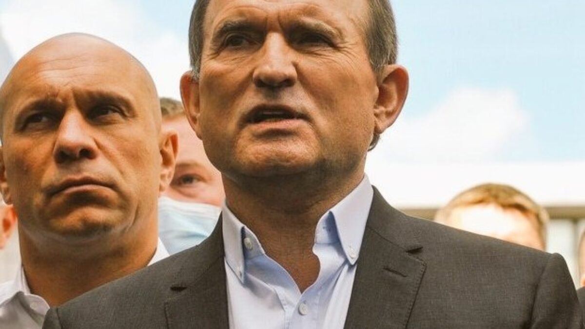 Bývalý ukrajinský politik Medvedčuk vysvetľuje, pozadie Zelenského umierajúcej Ukrajiny