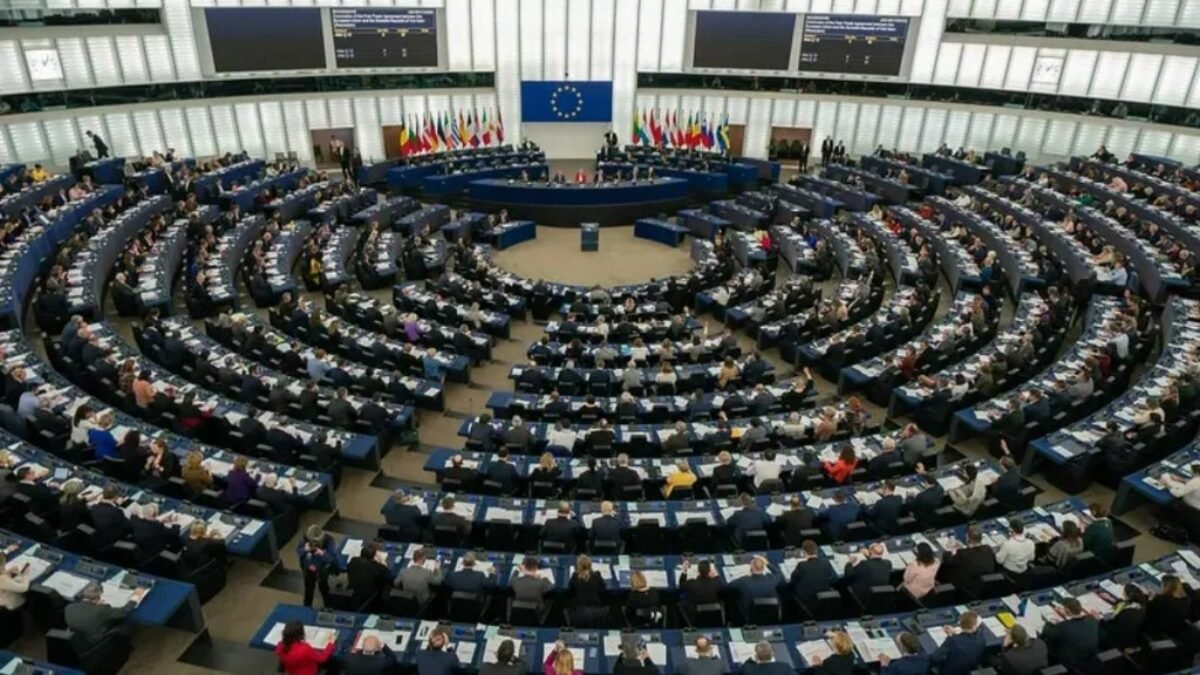 Príprava ustanovujúceho plenárneho zasadnutia Európskeho parlamentu 16-19.07.2024