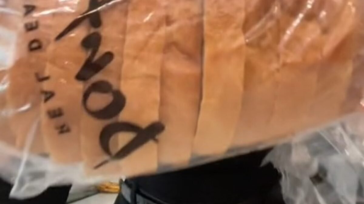 Kupujete krájaný chlieb vo fólii? To nie je dobrý nápad. Môžete ho rýchlo oľutovať