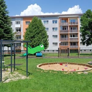 Deti v meste Svit môžu počas leta využívať aj školské ihriská