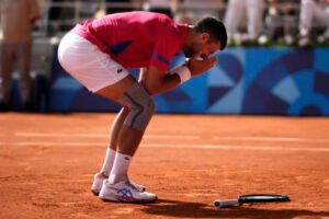 Djokovič sa stal olympijským šampiónom v dvojhre. Zdolal Alcaraza, má zlato aj t...