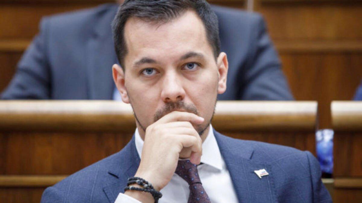 Ministerstvo vnútra odmieta zdaňovanie výsluhových dôchodkov, Demokrati tvrdia opak – VIDEO
