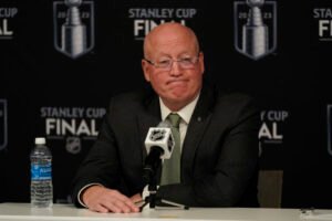 NHL by chcela odohrať viac zápasov v Európe. Bill Daly spomenul troch popredných...