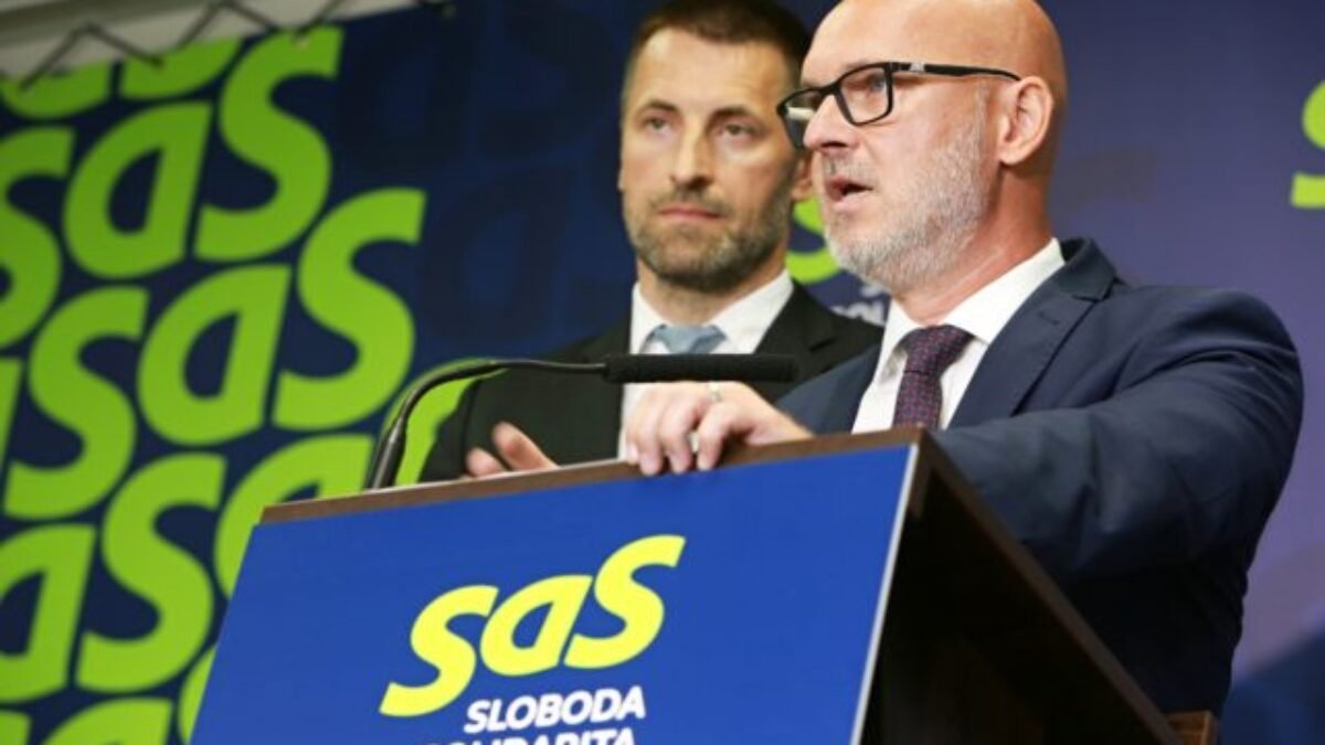 Liberáli kritizujú Ficovu vládu pre politický chaos, mocenské hry a nezodpovedné hospodárenie s rozpočtom