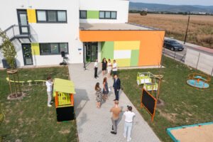 Novostavba materskej školy v Chorvátskom Grobe posilňuje kapacity predškolského ...