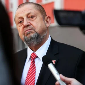 JUDr. Štefan Harabin: Je Ficova vláda nádej, alebo sklamanie?