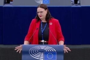 K. R. NEVEĎALOVÁ: UKRAJINA NESMIE OHROZOVAŤ ENERGETICKÚ BEZPEČNOSŤ ÚNIE